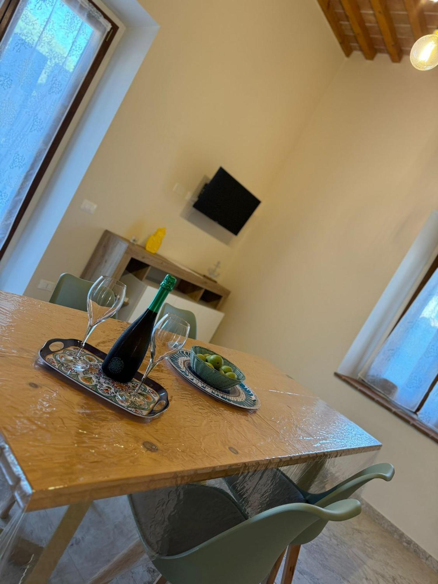 Il Casone Di Vada Apartamento Exterior foto